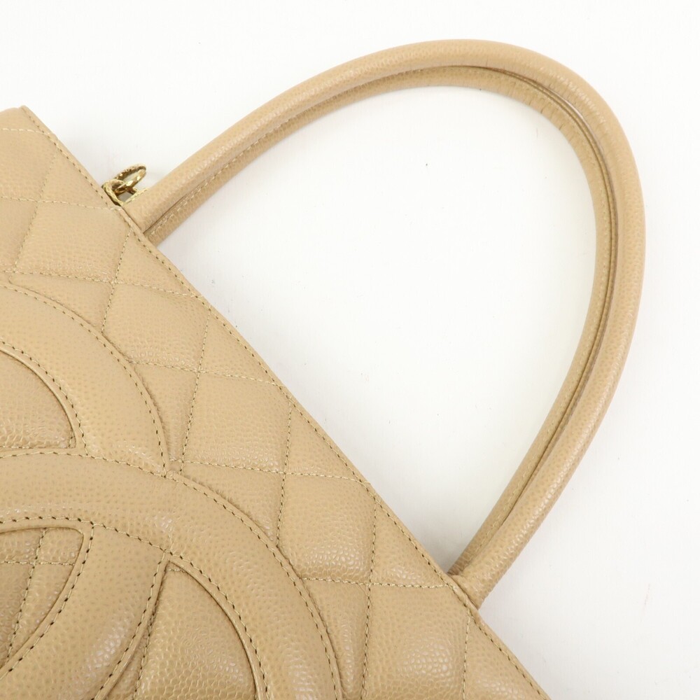Chanel Medallion Quilted Lambskin - Picture 6 of 16